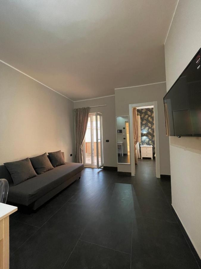 Aldiva Rooms Torvaianica Eksteriør billede