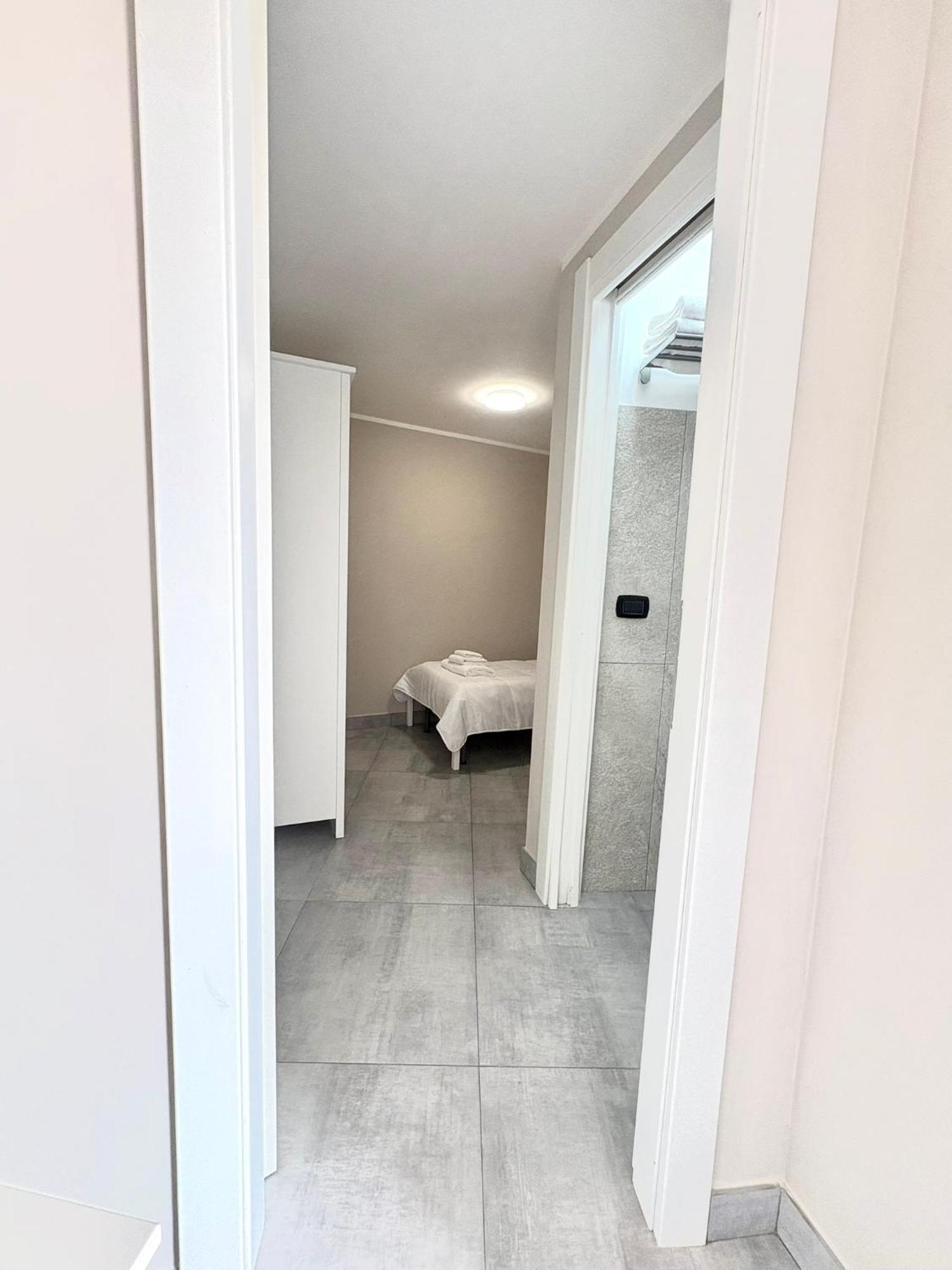 Aldiva Rooms Torvaianica Eksteriør billede